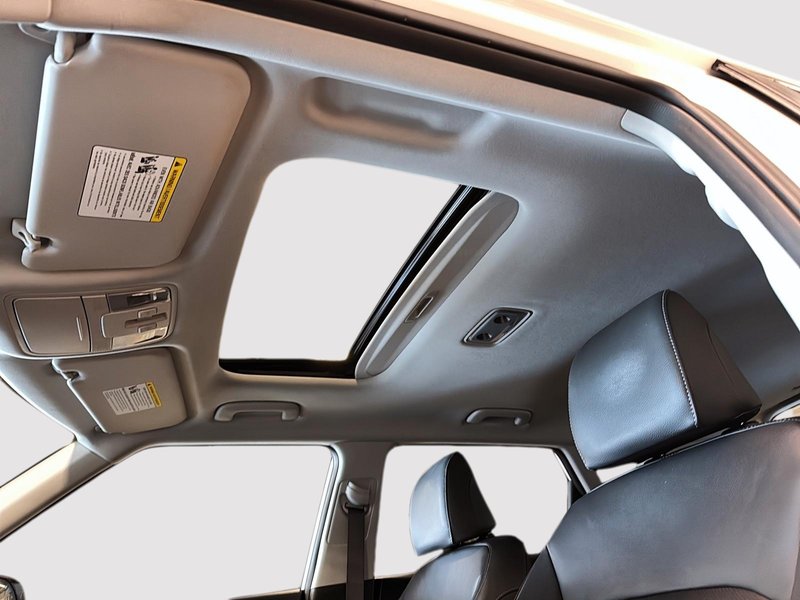 2023 Kia SOUL EV LIMITED Up to 385km of range + Navigation + Sunroof