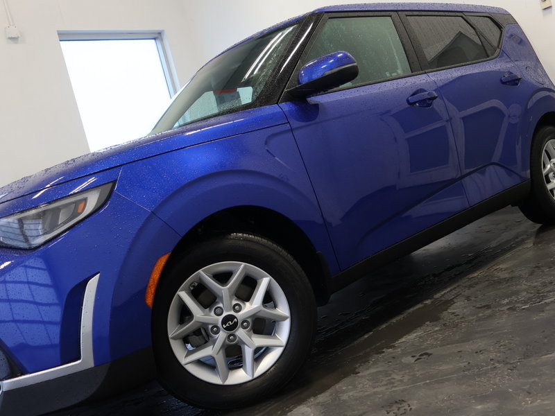 2024 Kia Soul EX | Like New ! |