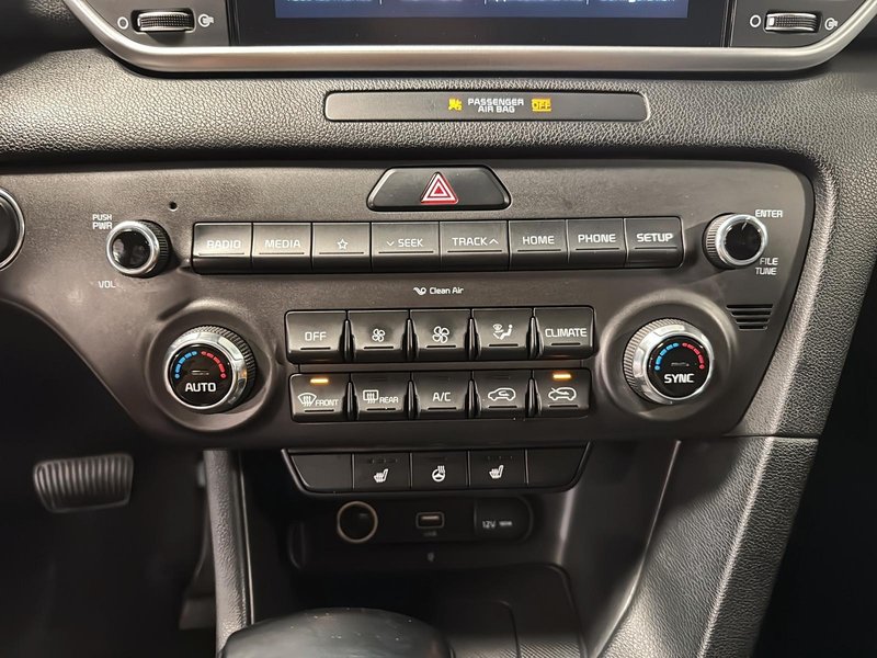 2021 Kia Sportage EX AWD + Panoramic roof + Carplay