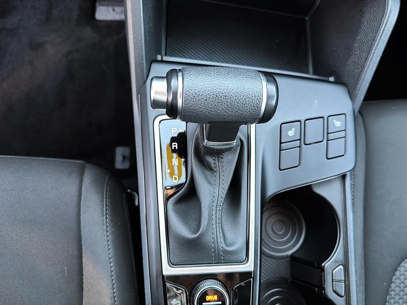 2024 Kia Sportage LX Heated seats - Apple Car Play