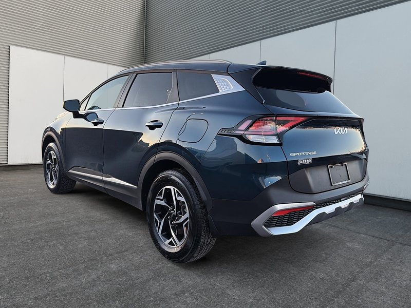 2024 Kia Sportage LX Heated seats - Apple Car Play