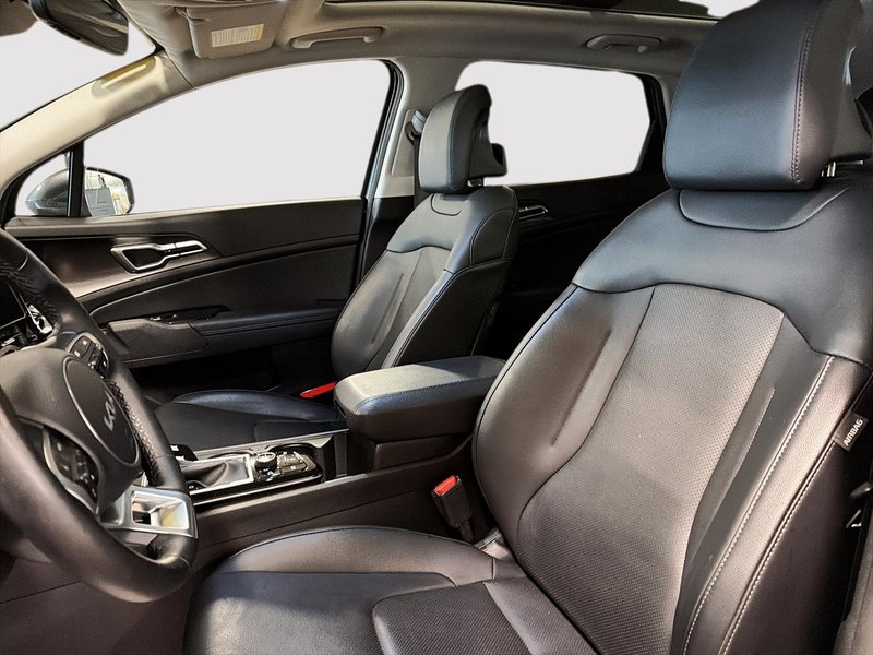 2024 Kia Sportage EX AWD + Sunroof + Leather + Backup camera