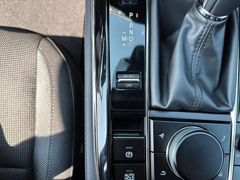 2023 Mazda CX-30 GS Carplay + heated seats + Back up cam