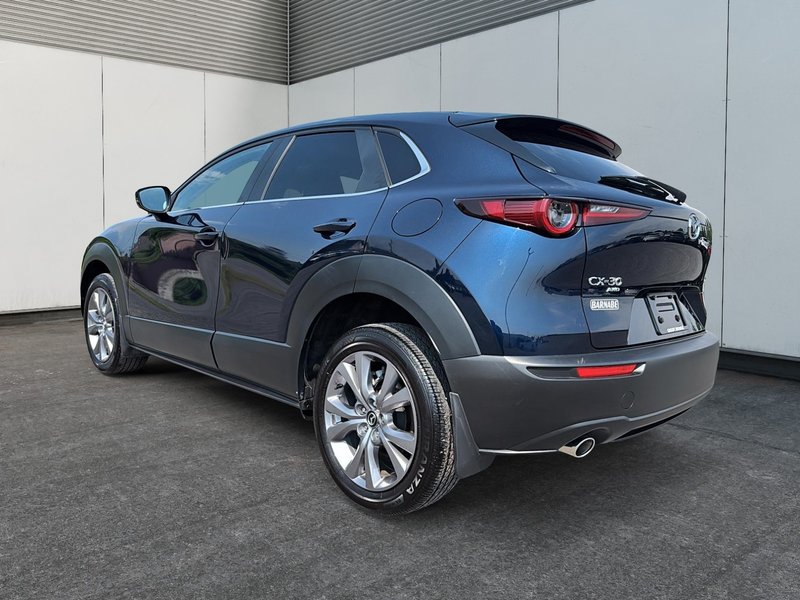 2023 Mazda CX-30 GS Carplay + heated seats + Back up cam