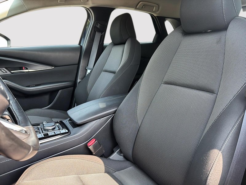 2023 Mazda CX-30 GS Carplay + heated seats + Back up cam