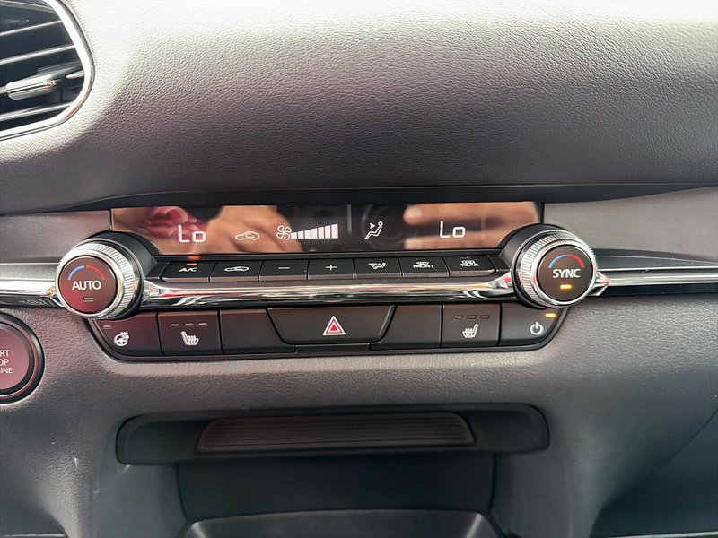 2024 Mazda CX-30 GS AWD + CARPLAY + BACK UP CAMERA