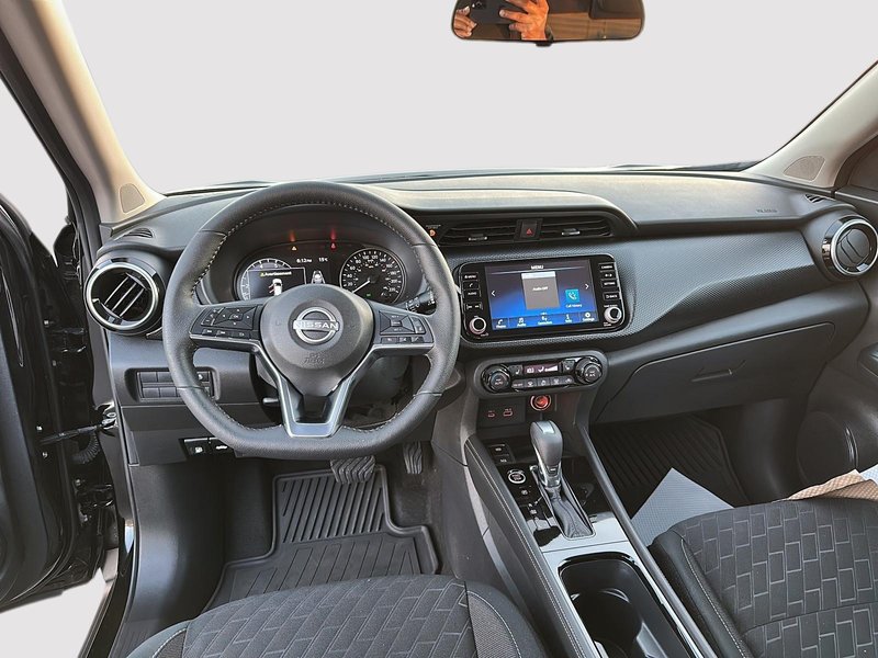 Nissan Kicks SV 2024 Apple carplay + caméra de recul + Sièges chauffants