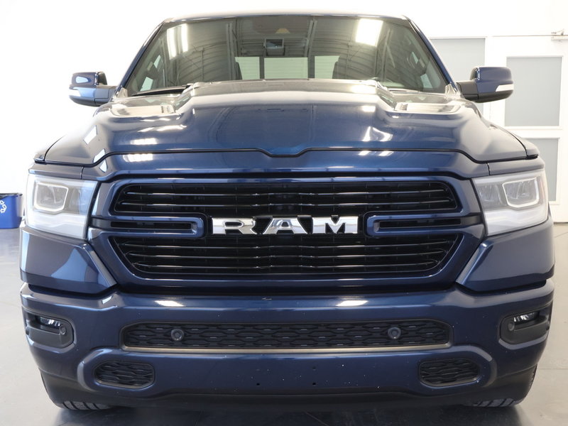 Ram 1500 Laramie Sport Crewcab V8 4X4 2022 | Toit-Panoramique - Marche-Pied Electrique|