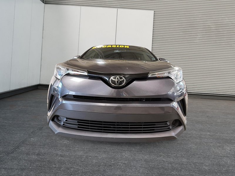 2019 Toyota C-HR  A/C + Backup camera