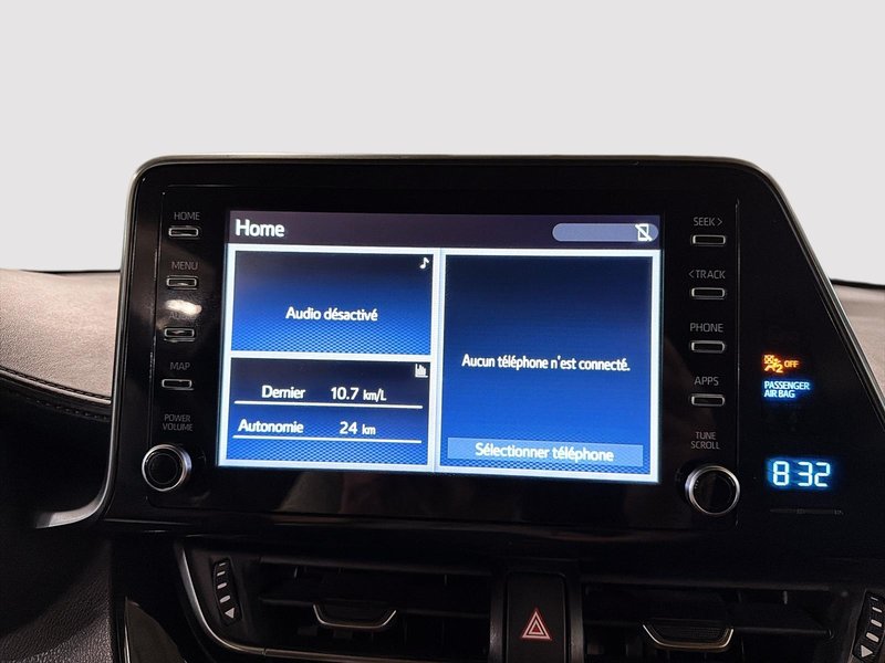 2019 Toyota C-HR  A/C + Backup camera