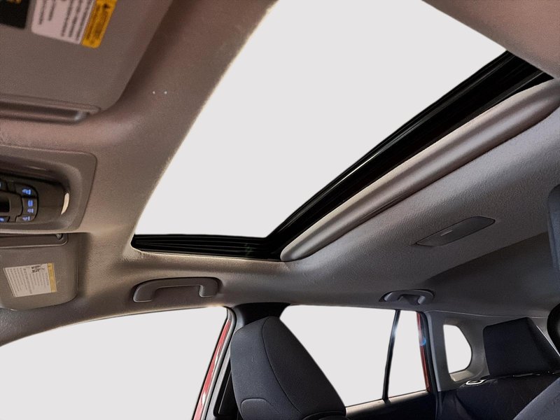 2022 Toyota Corolla Cross LE AWD + CARPLAY + BACK UP CAMERA