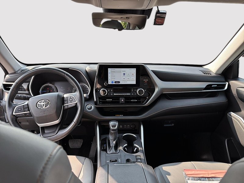 Toyota Highlander Hybrid XLE AWD 2023 SIÈGES MEMOIRES - VOLANT CHAUFFANT - NAVIGATION