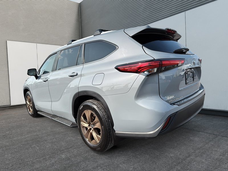 Toyota Highlander Hybrid XLE AWD 2023 SIÈGES MEMOIRES - VOLANT CHAUFFANT - NAVIGATION