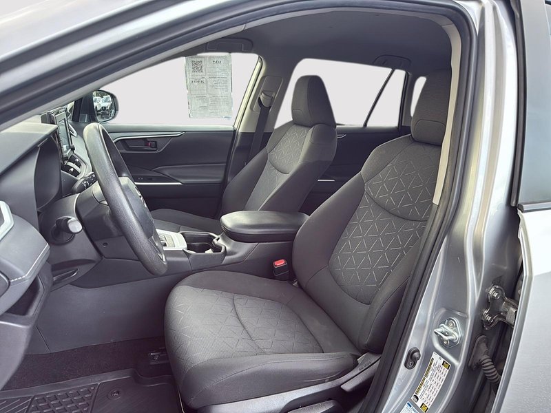 Toyota RAV4 LE 2021 Sièges chauffants - Apple Car Play