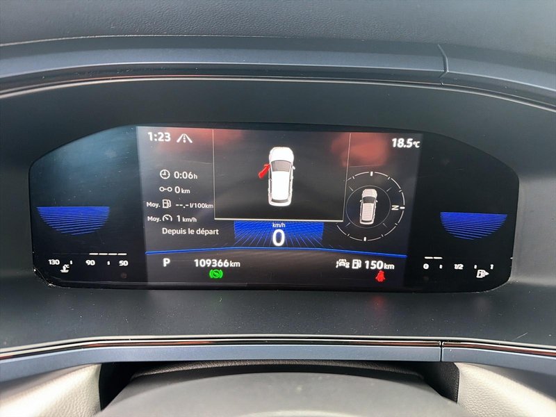 2023 Volkswagen Taos Comfortline AWD + Heated seats + CarPlay