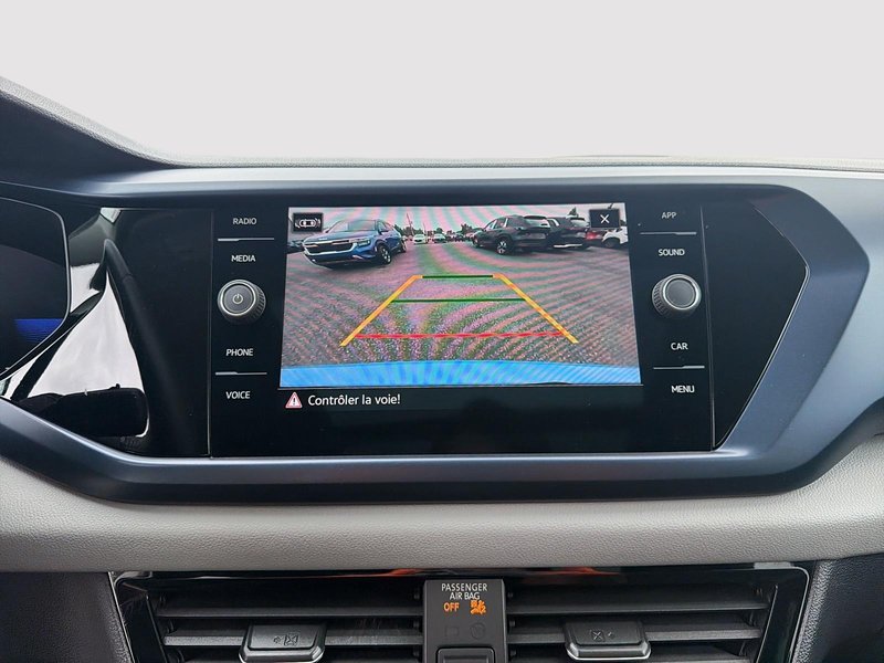 2023 Volkswagen Taos Comfortline AWD + Heated seats + CarPlay