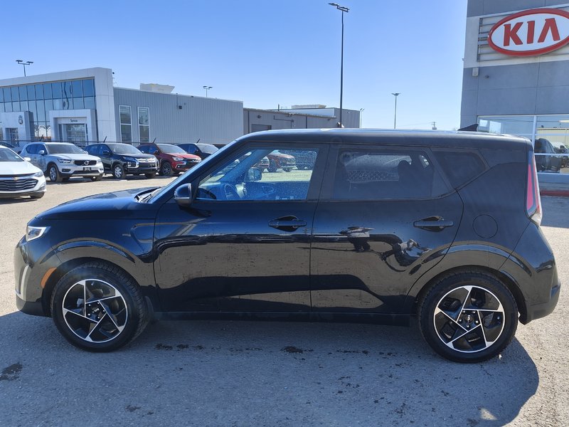 2023 Kia Soul EX/HEATED WHEEL/WIRELESS CHARGING/BLIND SPOT TWO SETS OF TIRES!!