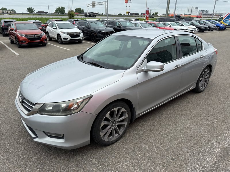 Honda Accord Sedan Sport/JAMAIS ACCIDENTÉ/17 DOSSIERS ENTRETIENT 2013 à Lachenaie, Québec