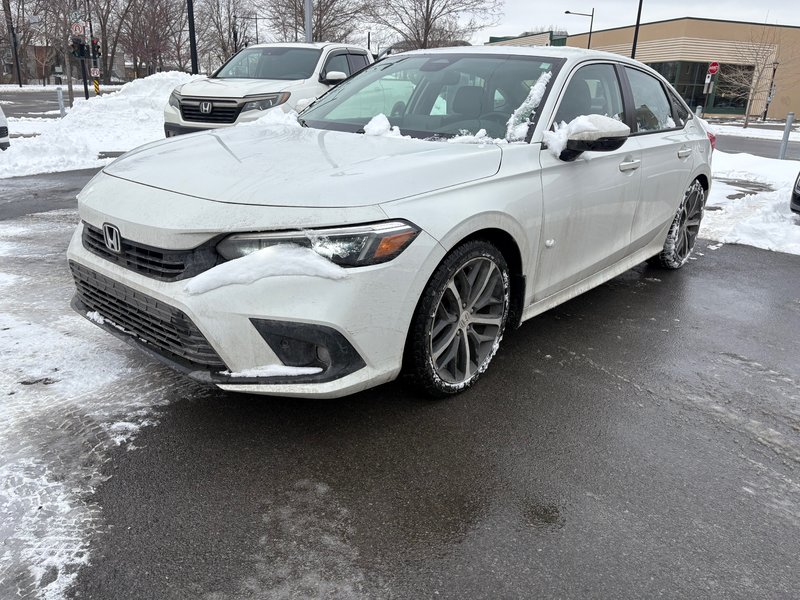 2022 Honda Civic Sedan Touring in Montréal, Quebec
