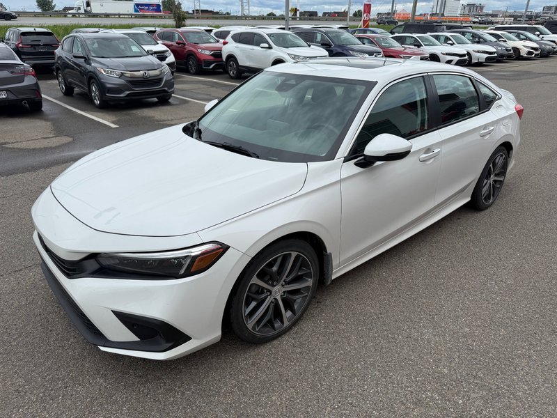 2024 Honda Civic Sedan Touring/BAS KILOMÉTRAGES/JAMAIS ACCIDENTÉ in Lachenaie, Quebec