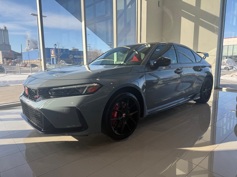 2025 Honda Civic Type R in Montreal, Quebec
