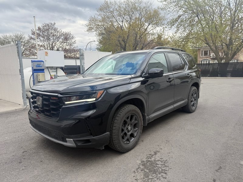 2025 Honda Pilot TrailSport in Montreal, Quebec