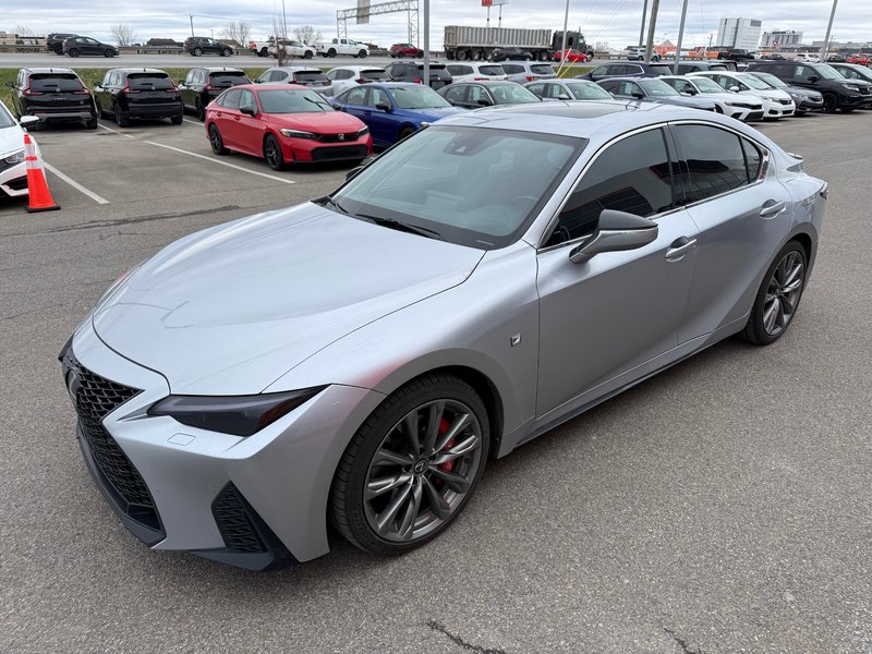 2021 Lexus IS 300 in Lachenaie, Quebec