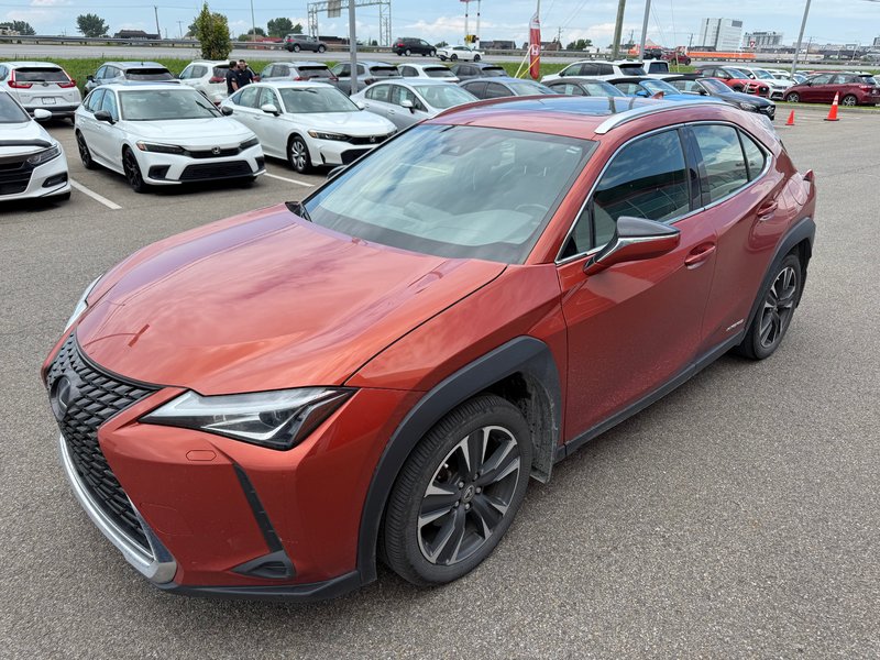 2019 Lexus UX 250h/AWD/JAMAIS ACCIDENTÉ in Lachenaie, Quebec