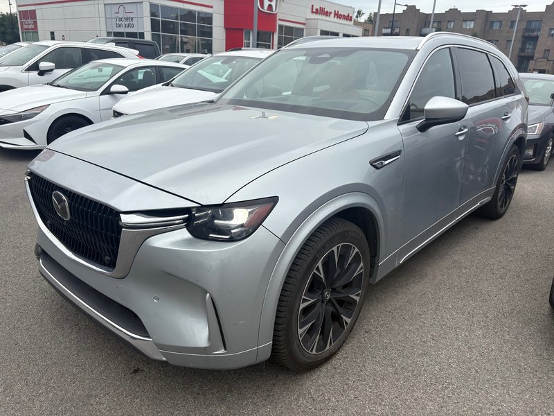 Mazda CX-90 MHEV Signature 2024 à Montréal, Québec
