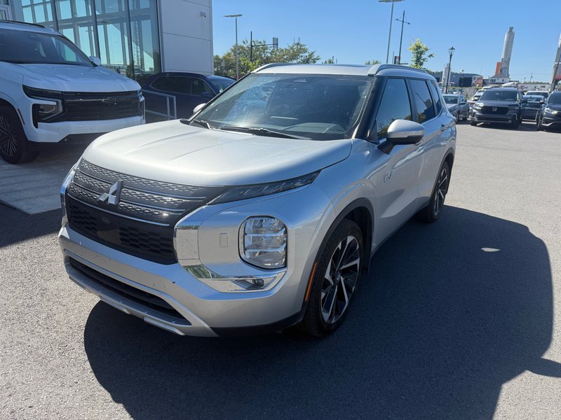 2025 Mitsubishi Outlander Plug-In Hybrid GT in Montreal, Quebec