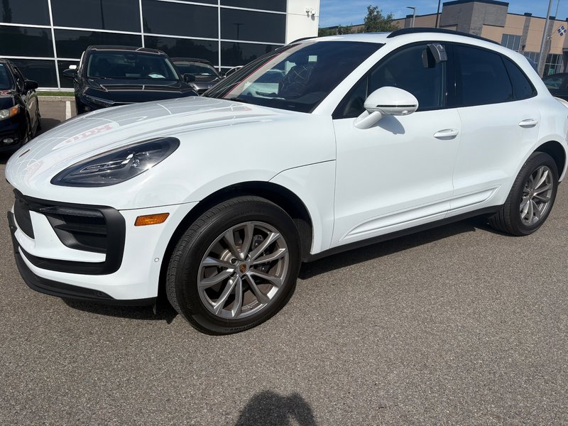 Porsche Macan  2024 à Lachenaie, Québec