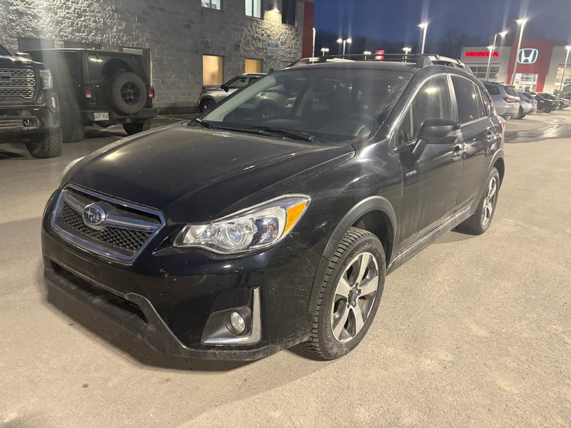 Subaru Crosstrek Hybrid  2016 à Montréal, Québec