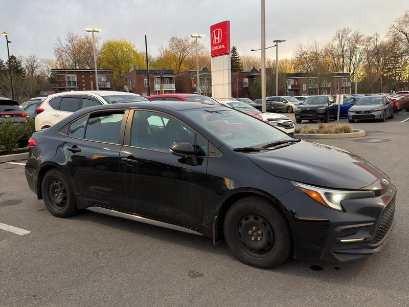 2024 Toyota Corolla SE in Montréal, Quebec