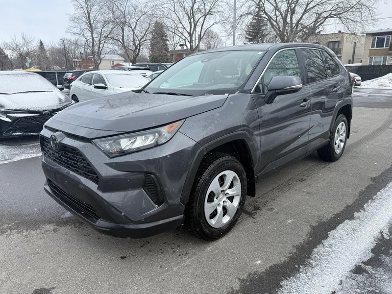 Toyota RAV4 LE 2024 à Montréal, Québec