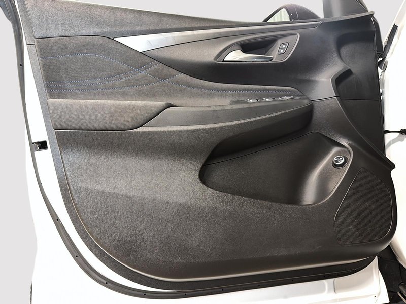 Buick Envista Sport Touring 2025 CUIR • SIÈGES CHAUFFANTS • CARPLAY • CAMÉRA DE RECUL • BLUETOOTH •+++