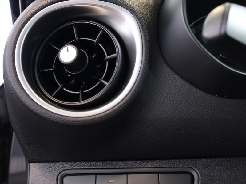 2024 Kia Forte EX CARPLAY + HEATED SEAT + HEATED LEATHER STEERING WHEEL + A/C