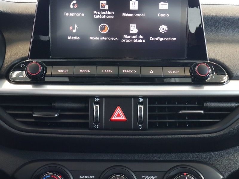 2024 Kia Forte EX CARPLAY + HEATED SEAT + HEATED LEATHER STEERING WHEEL + A/C