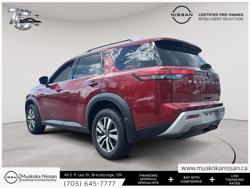 2024 Nissan Pathfinder SL