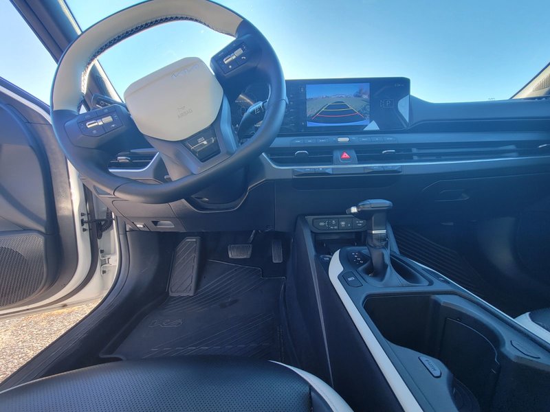 2025 Kia K4 GT-LINE TURBO