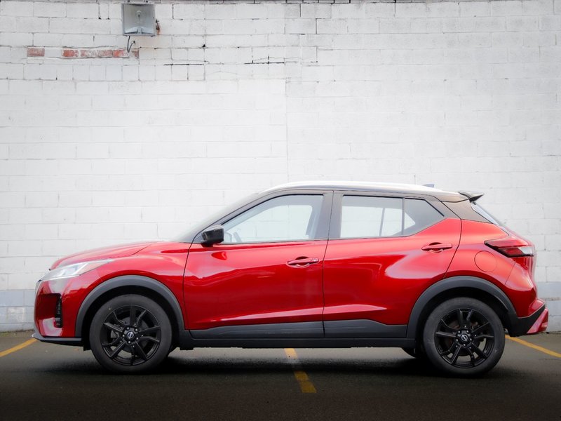2022 Nissan Kicks SV