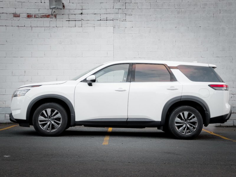 2022 Nissan Pathfinder S