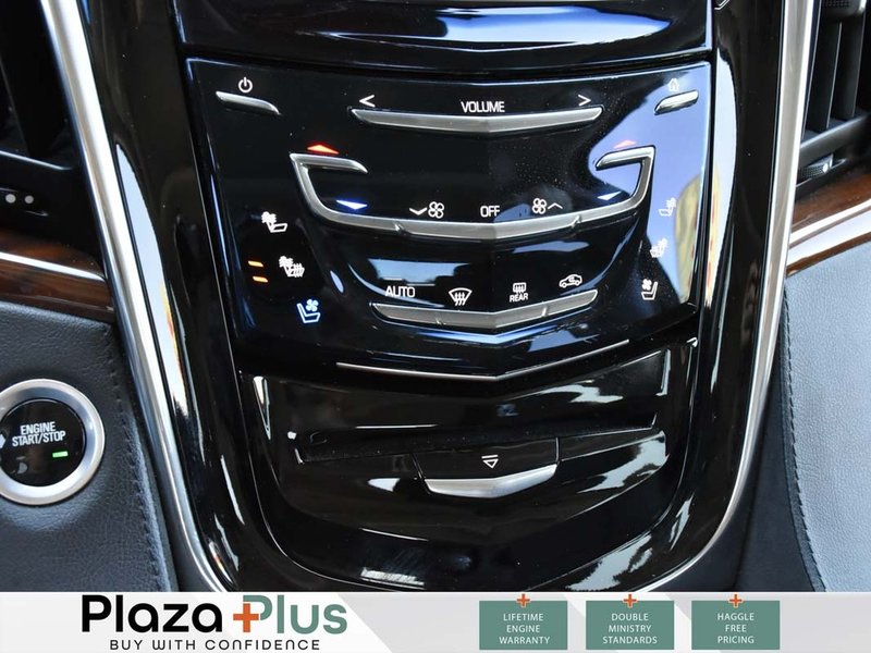 2017 Cadillac Escalade Luxury HEATED & VENTILATED LEATHER / SUNROOF