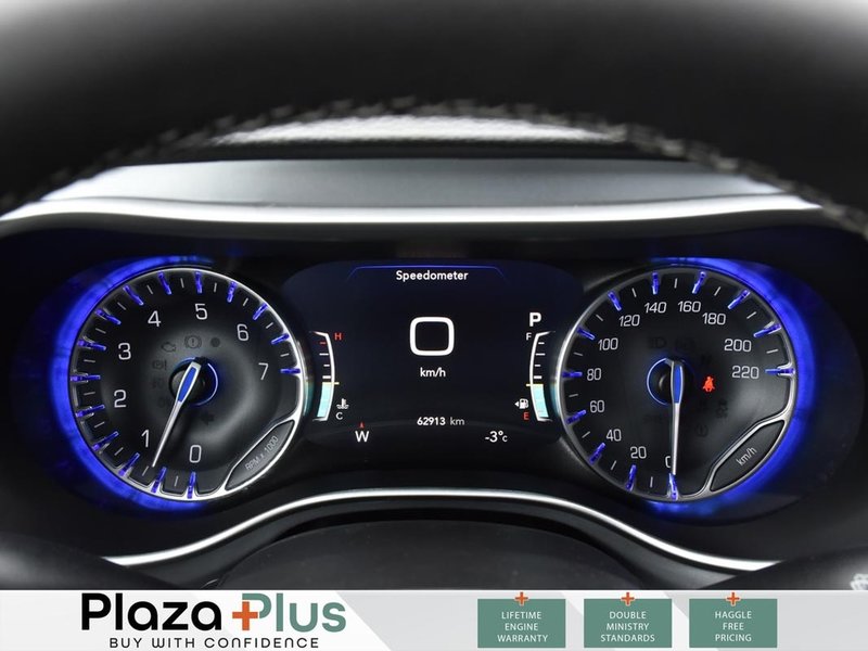 2022 Chrysler Pacifica Touring Limited 8 Passenger | Leather | Loaded