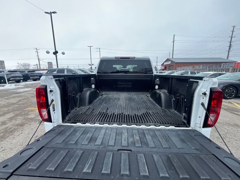 2023 GMC Sierra 1500 SLE