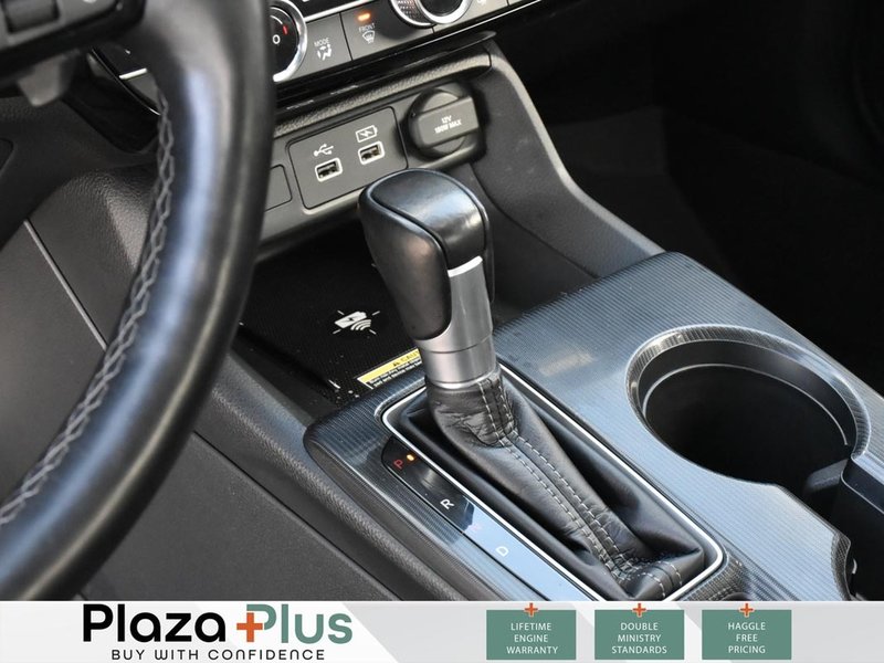 2022 Honda Civic Hatchback Sport Touring LEATHER | SUNROOF | 2 SETS OR TIRES