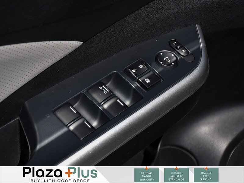 2015 Honda CR-V Touring HEATED LEATHER SEATS / SUNROOF / BLUETOOTH