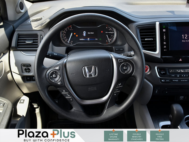 2016 Honda Pilot LX HEATED SEATS / BLUETOOTH / BACK UP CAMERA / LX
