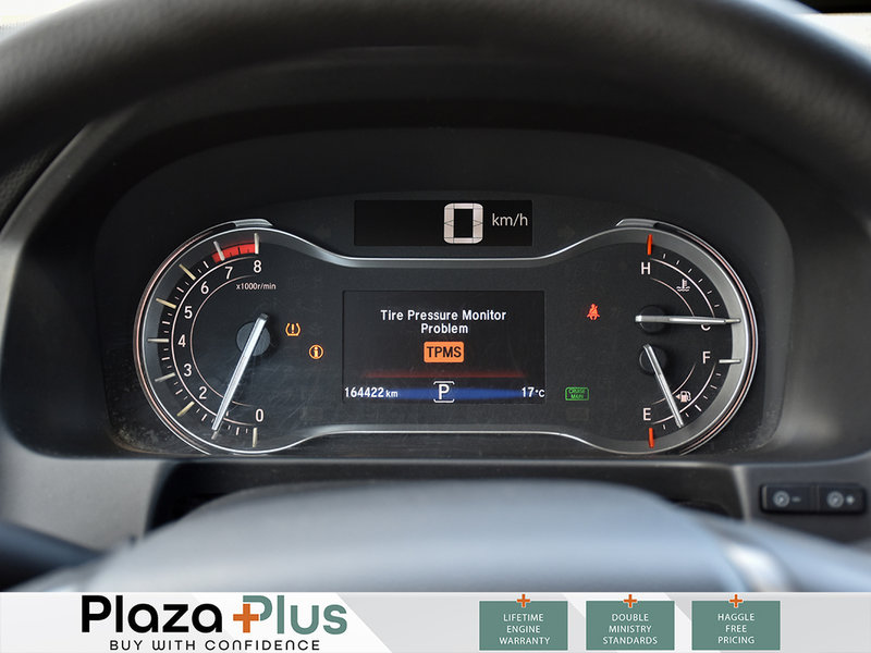 2016 Honda Pilot LX HEATED SEATS / BLUETOOTH / BACK UP CAMERA / LX
