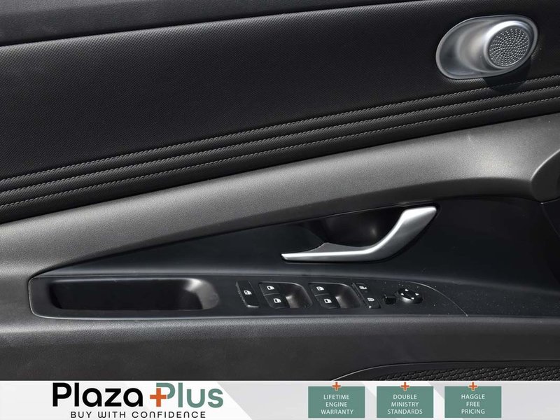 2024 Hyundai Elantra Preferred ANDROID AUTO | APPLE CARPLAY | HEATED SEATS