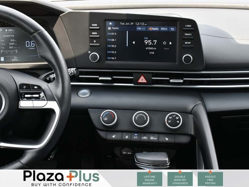 2024 Hyundai Elantra Preferred ANDROID AUTO | APPLE CARPLAY | HEATED SEATS
